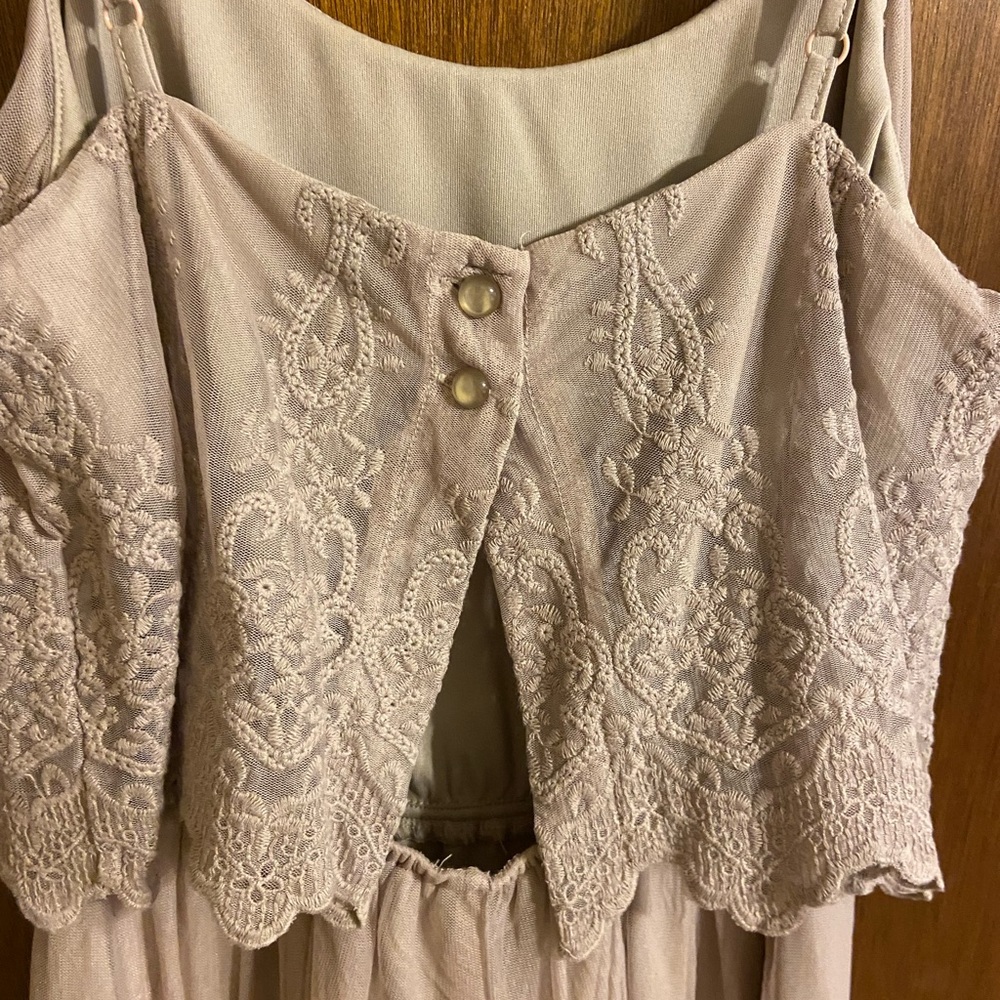 Maurice’s dress - Picture 4 of 5